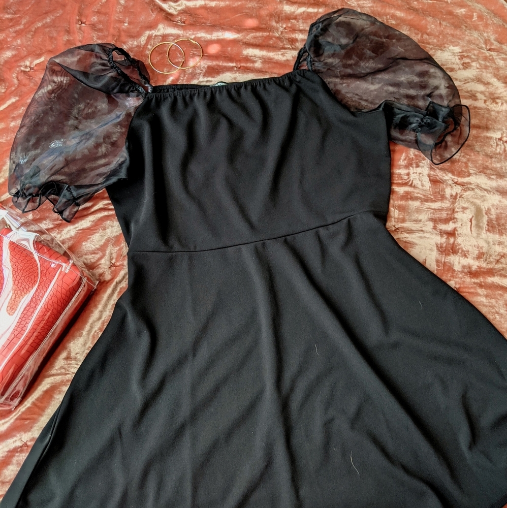 Black Stretch Mini Dress with Puff Organza Sleeves